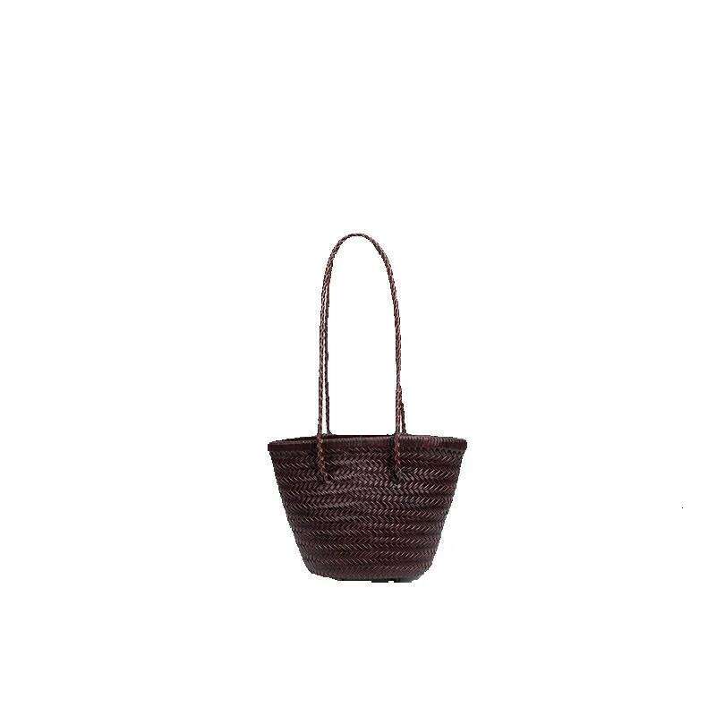 New French Handmade Genuine Leather Woven Single Shoulder Niche Basket Bag Bucket Shape Cowhide Woven Bag