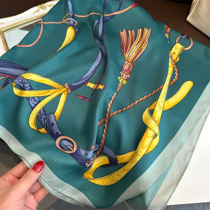 Luxury 2024 9090cm Print Silk Scarf Headband Foulard Ribbon Wraps Hairband Neckerchief Female Shawls Bandanna Square Silk Scarf J251118