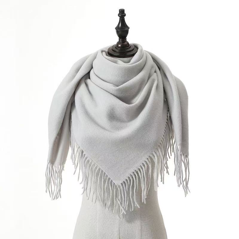 T2120 Korean version cashmere scarf square handkerchief women autumn and winter new solid color square handkerchief ladies tassel neck shawl