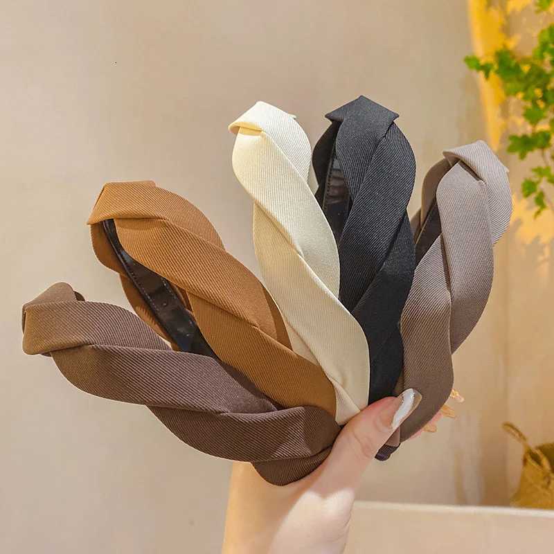 Retro wide edge Twist Headband for Women Elegant Wash Face Hair Band Fashion Girl Hair Accessories V251022