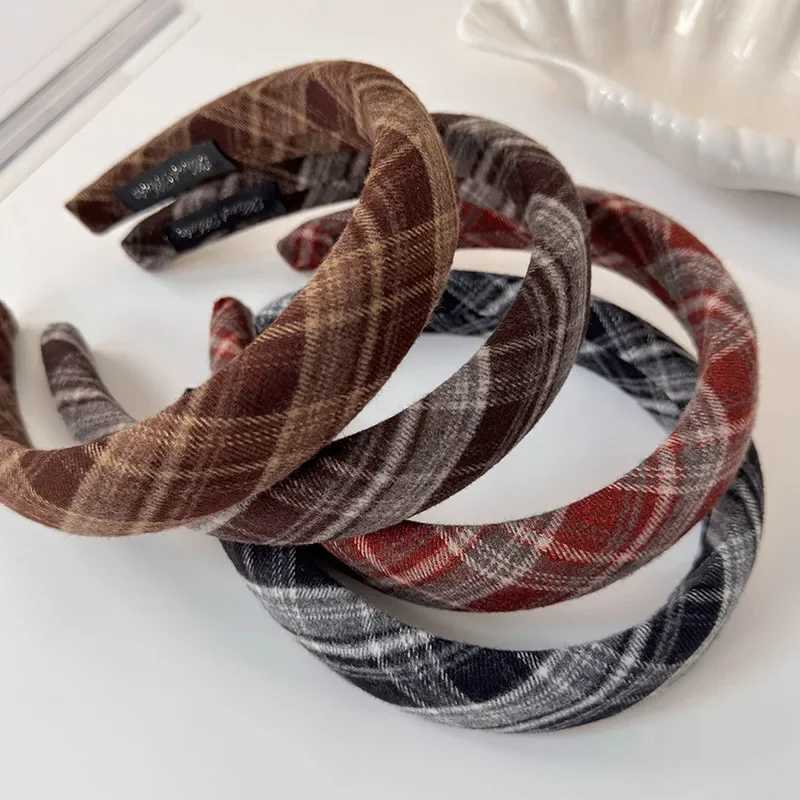 Autumn Winter Retro Preppy Style Plaid Contrasting Headband Womans Temperament Hair Hoop Hair Band Female Party Hair Accessories V251022