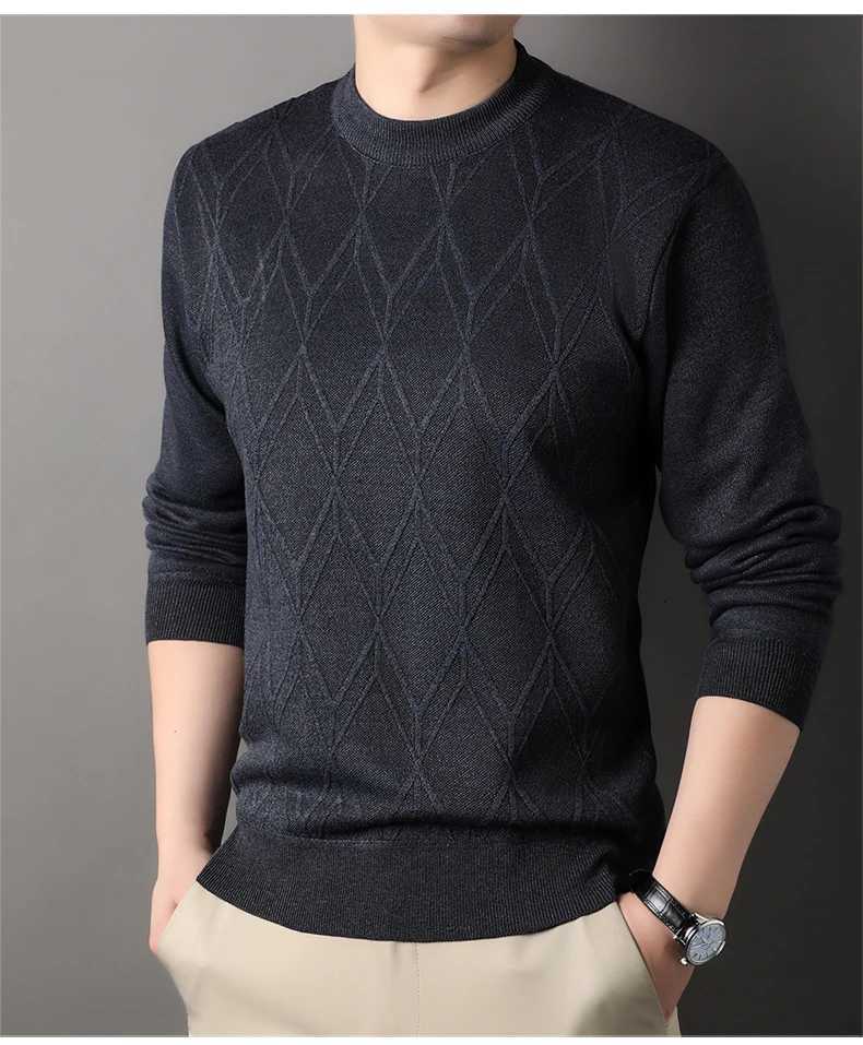 Man Pullover New 2025 Autumn Winter Solid Color Comfortable And Casual Soft Thickened Sweater With Added Velvet SweaterXJ251022