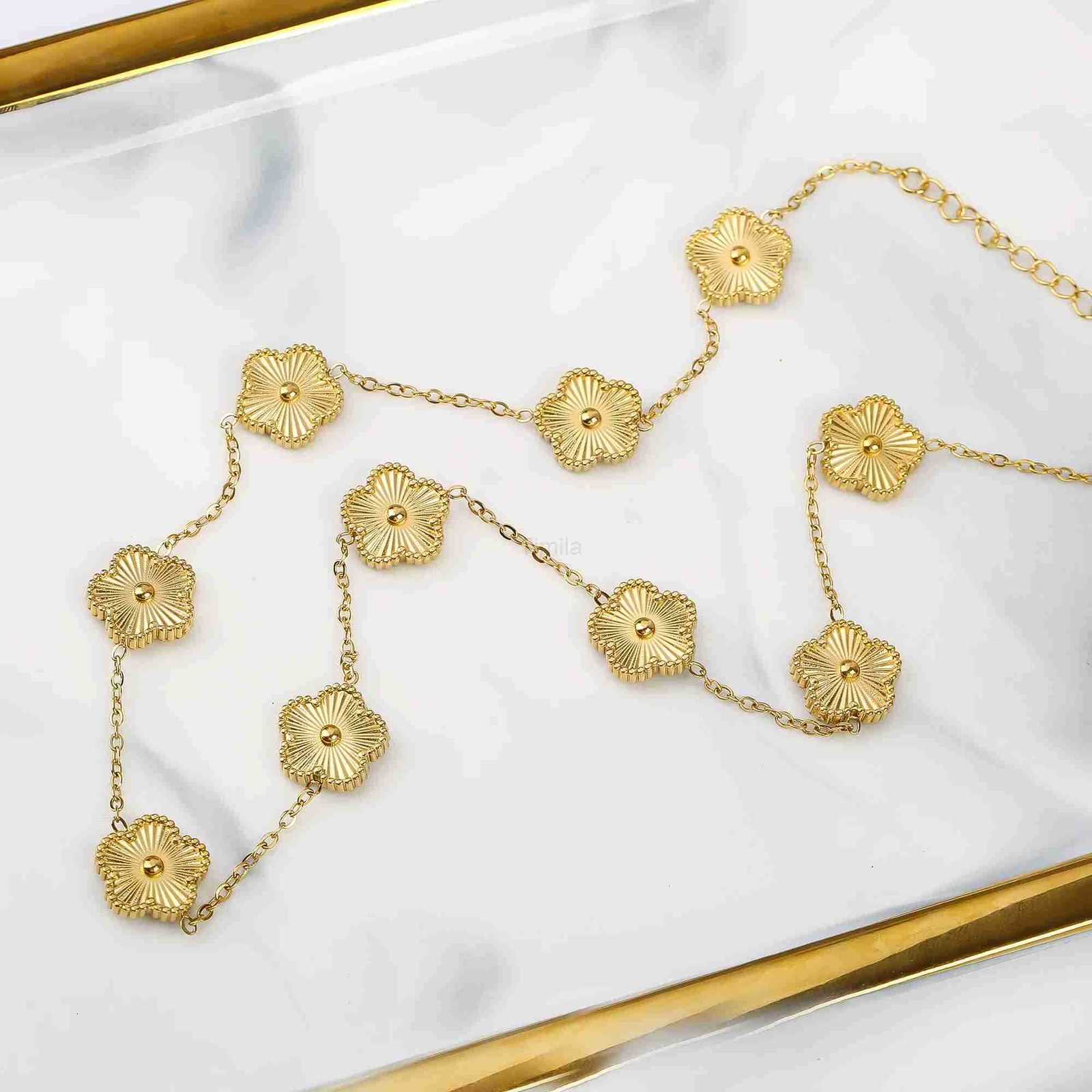 Botanical 10 Flowers Stainless Steel Five Leaf Flower Necklace MiBonimalist for Woman Girl Casual Vacation Luxury Jewelry Clover U251022