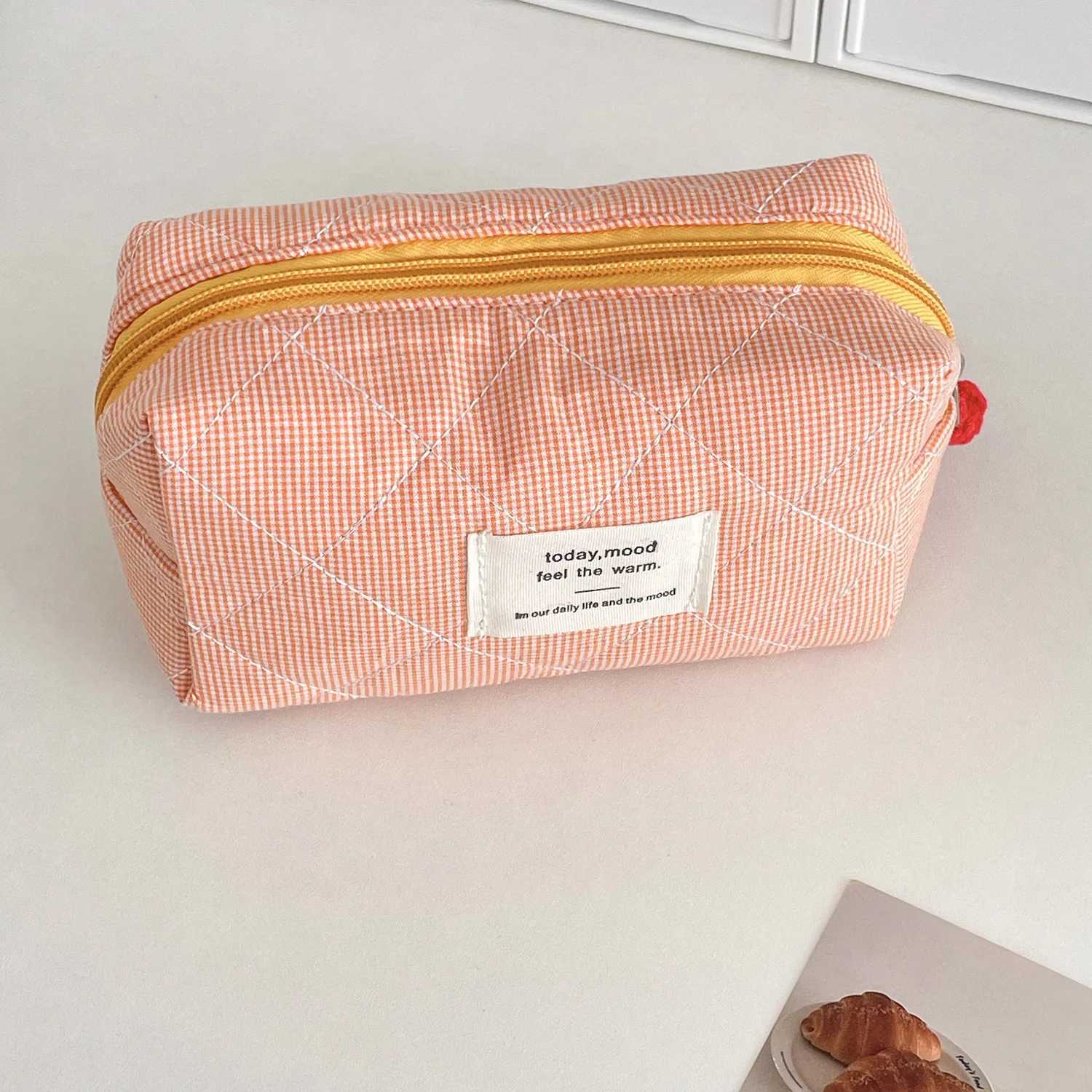 Contrast Color Pencil Case for Girls Quilting Plaid Women Cosmetic Bags Letter Prints Small Storage Bag Female Clutch Coin PurseW251021
