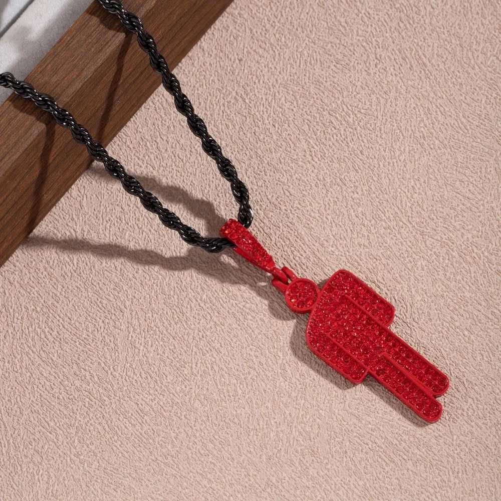 Fashionable Luxury Cartoon OffCenter Rhinestone Pendant Necklace Trendy Hip Hop Unisex Pendants Gemstone Lock Chain V251022