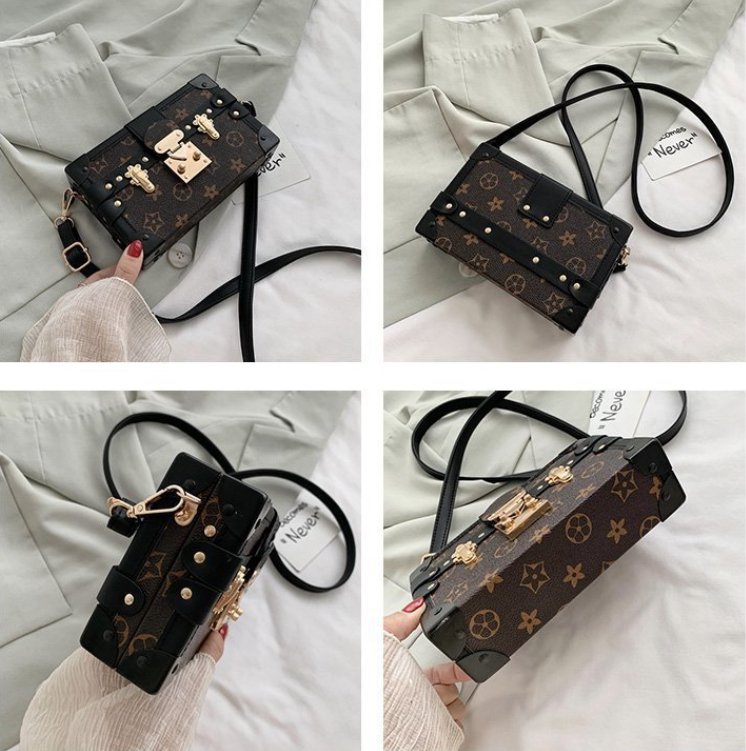 Free shipping Designer Patterned Trunk Bag with Metal Decoration Daily Occasion Wear Fashion Stylish Versatile Trendy