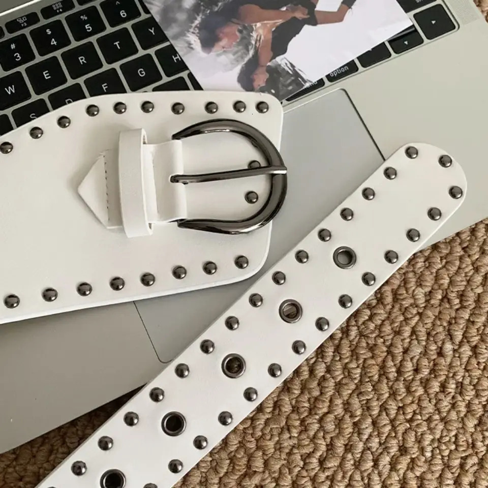 HeavyDuty Wide Womens Belt Gothic Y2k Rivet Waist Belt Punk Style American Dress Jeans Belt Spicy Girls 251013