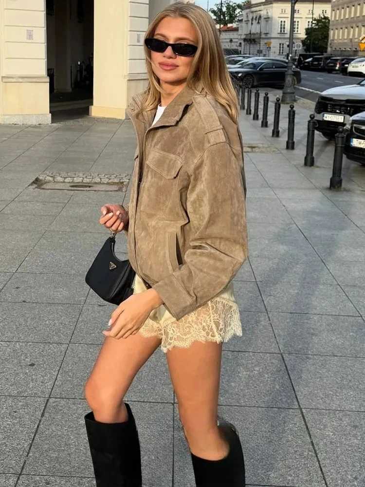 Winter Khaki Suede Leather Womens Jacket Fashion Stand Collar Zippers Pockets Women Coat 2025 Autumn New Female Vintage Outwear1 Y251105