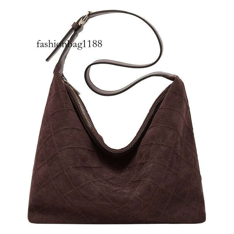 2025 Autumn Winter New Women Shoulder Tote Bag Lady Classic Underarm Hobo Purse Gift for Wife, Lover