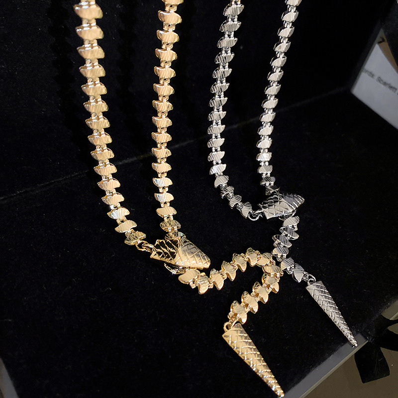 Real Gold Plated Light Minimalist Fashion Personality Clavicle Chain Versatile High-end Sense Necklace - view 4
