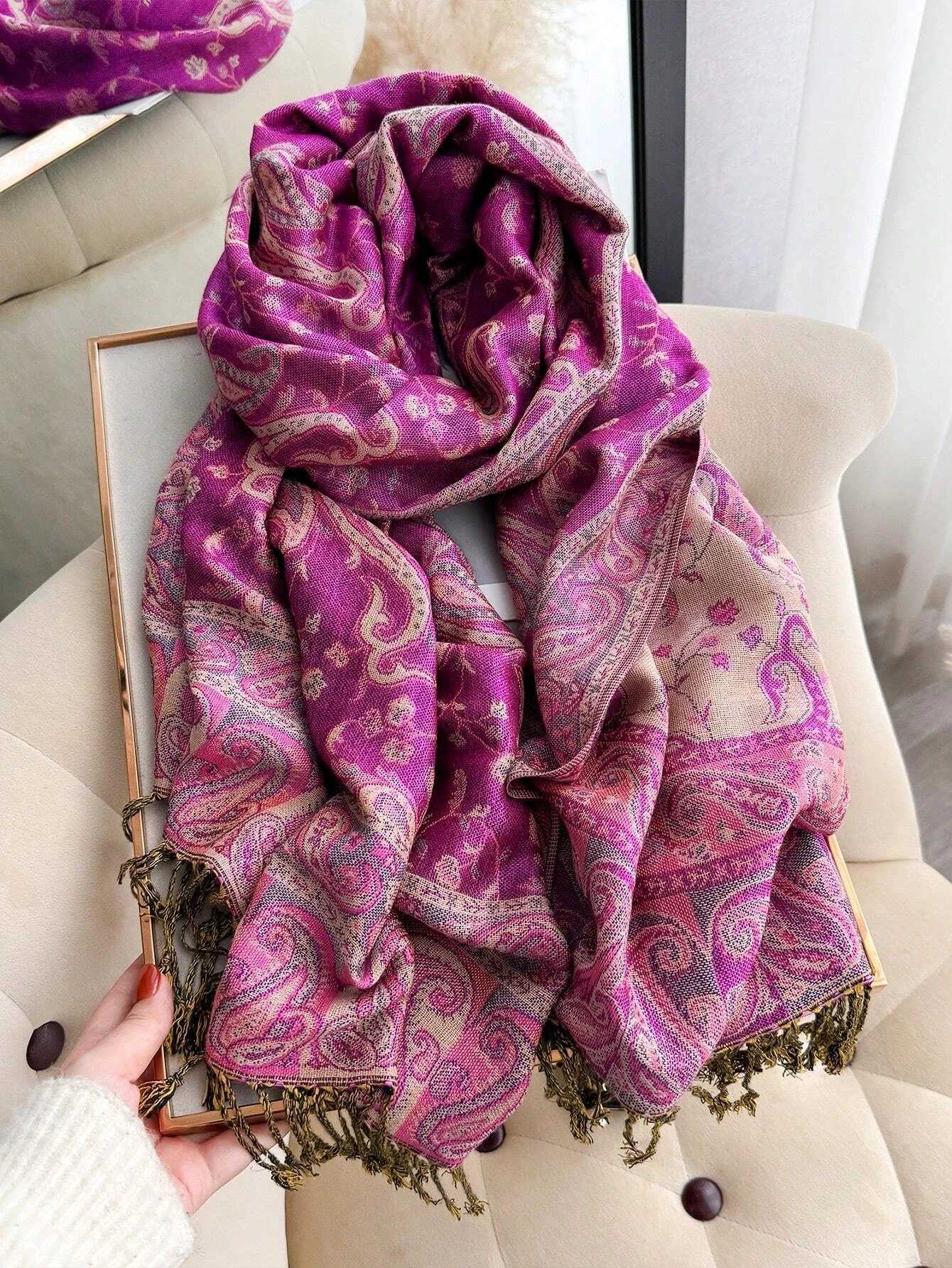 2025 New Women Scarf Bohemia Paisley Shawl Wrap Paisley Jacquard Flowers Cashmere Classic Tassels 70X190cm J251118