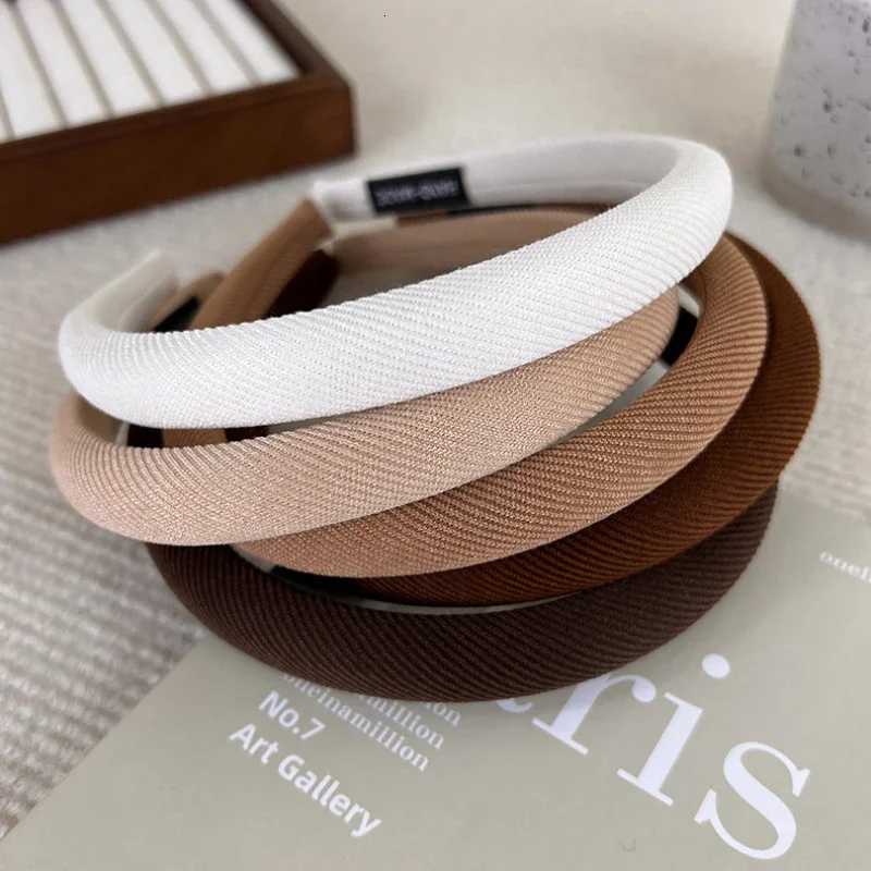 Retro CoffeeColored Pinstriped Headbands Sponge Hair Band for Womans Girl Elegant Hair Hoop Lady Fashion Hair Accessories New V251022