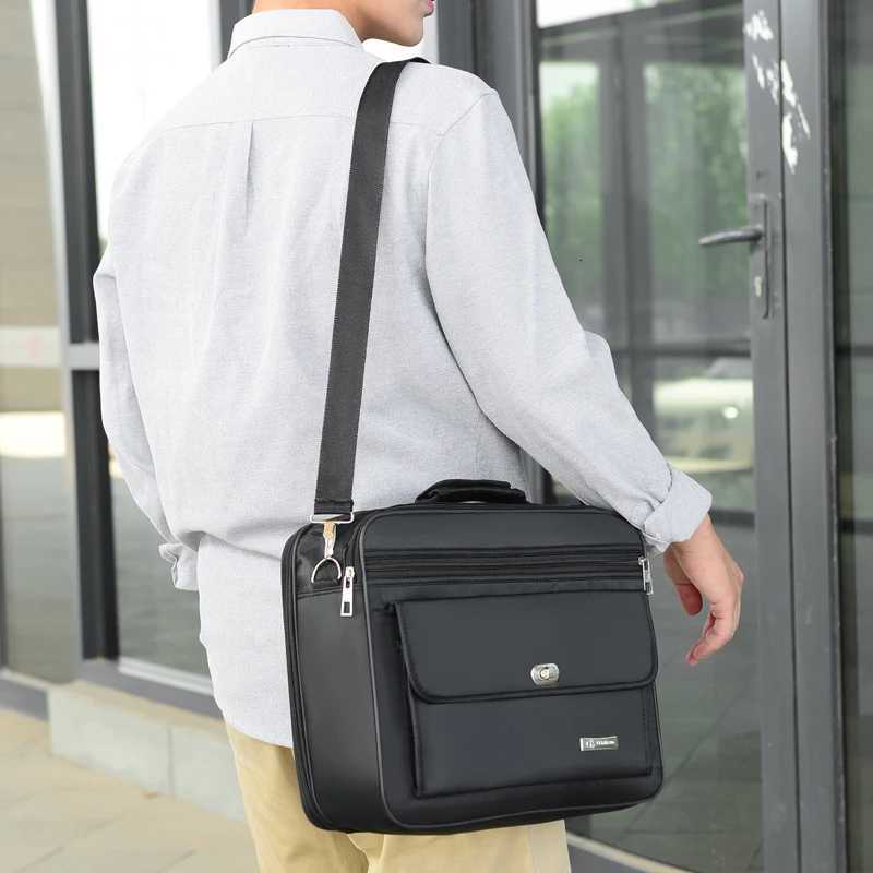 Mens Briefcase Handbags 17inch Large Capacity Men Business Bag Casual Men Shoulder Bag Brand Good Quality Messenger Bag W251022
