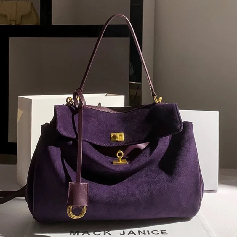 Light Highend Frosted Tote Bag Womens Autumn Winter Fashion Versatile Trend Shoulder Messenger Handbag 251018