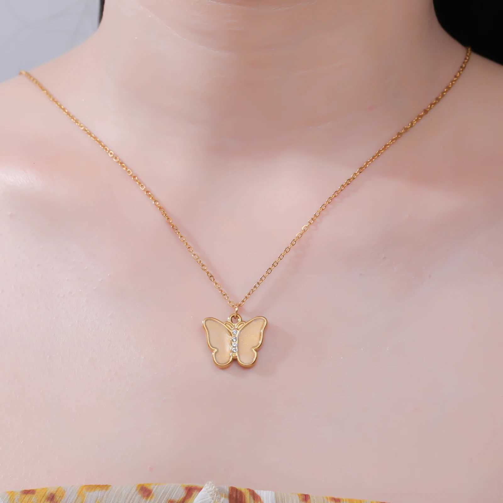 Cazador Clear Zircon Butterfly Necklace Stainless Steel Colorful Cute Womens Necklace Jewelry Birthday Gift 2025 New V251022