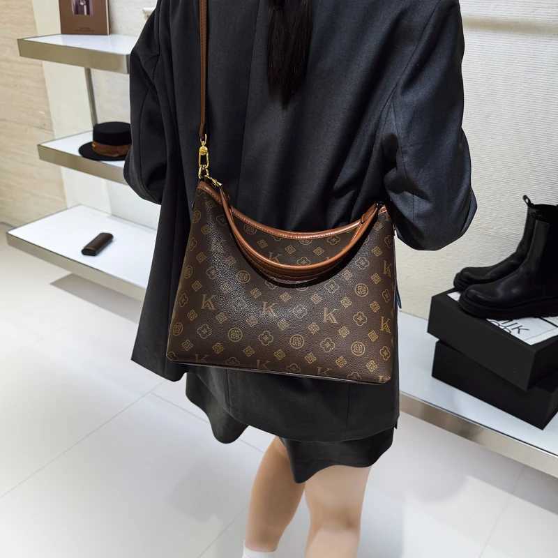 Popar Classic Elegant Ladies Shoder Bag Wens Genuine Leather Crossbody Messenger Bag Handbags Luxury Y251022