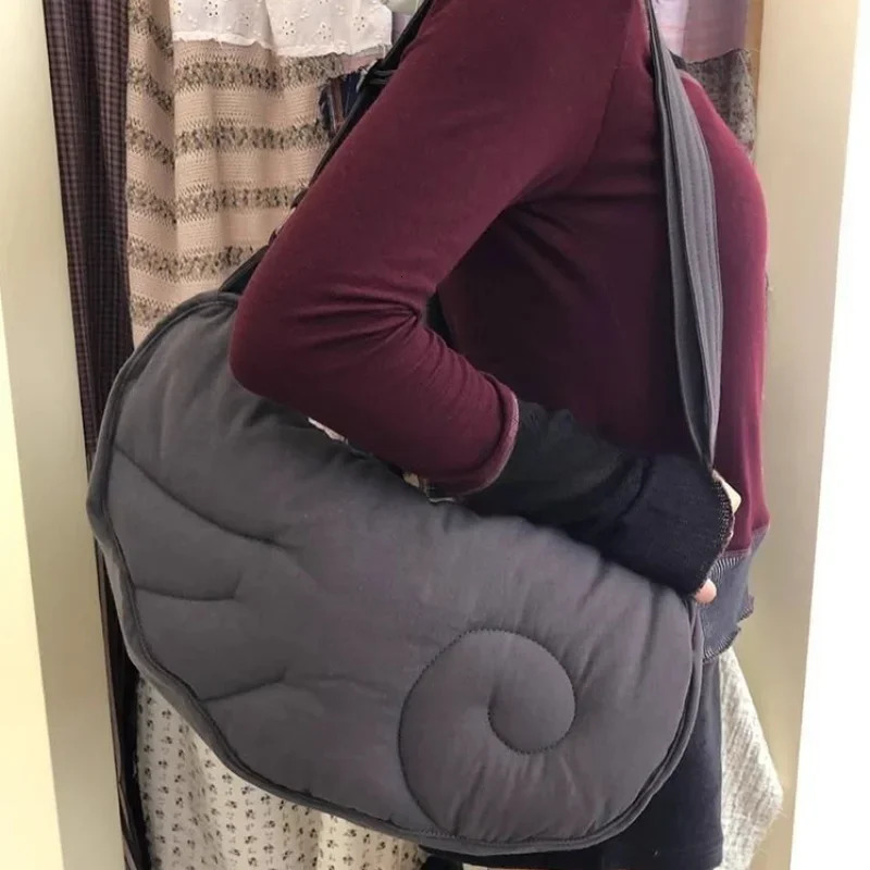 Fashion Messenger Bags Niche Angel Wing Shoulder Bags Creative Highend Underarm Bag Japanese Style Womens Bags 251021