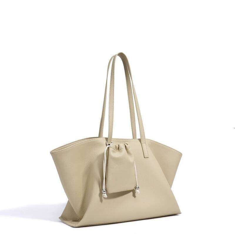 Korean Style Women Genuine Leather Shoulder Bags 2025 New Trendy Large Capacity Versatile Casual Single Female Tote Bag Purses Mdng251022