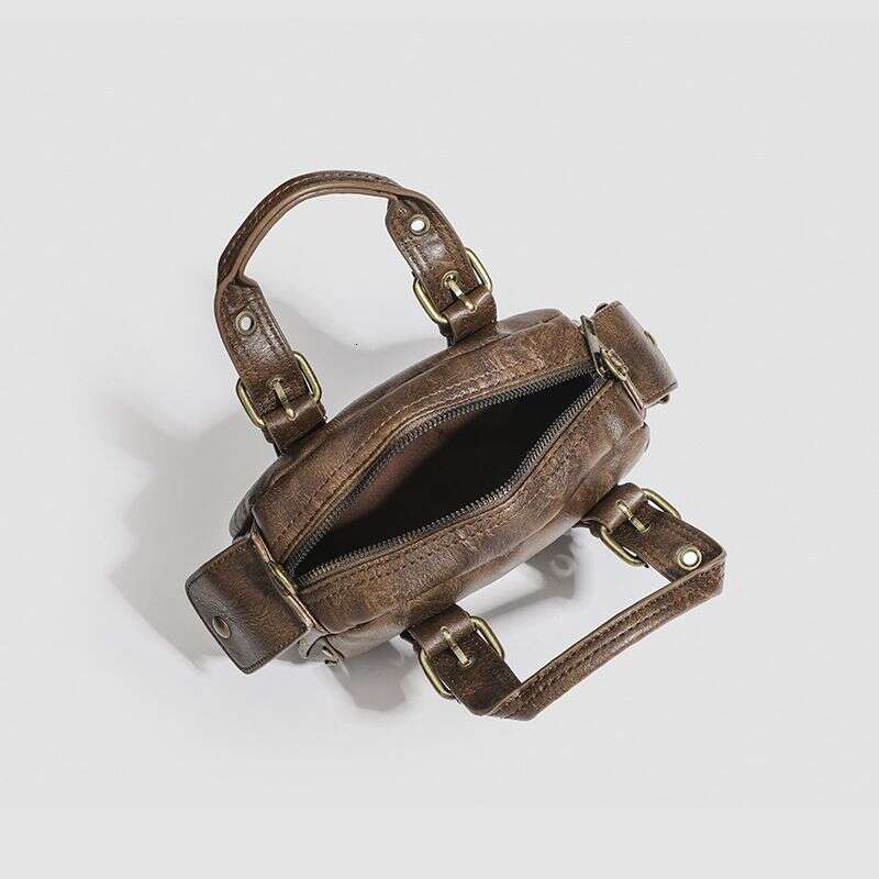 Trendy niche design retro hot girl style motorcycle versatile fashion hand held single shoulder crossbody underarm bag