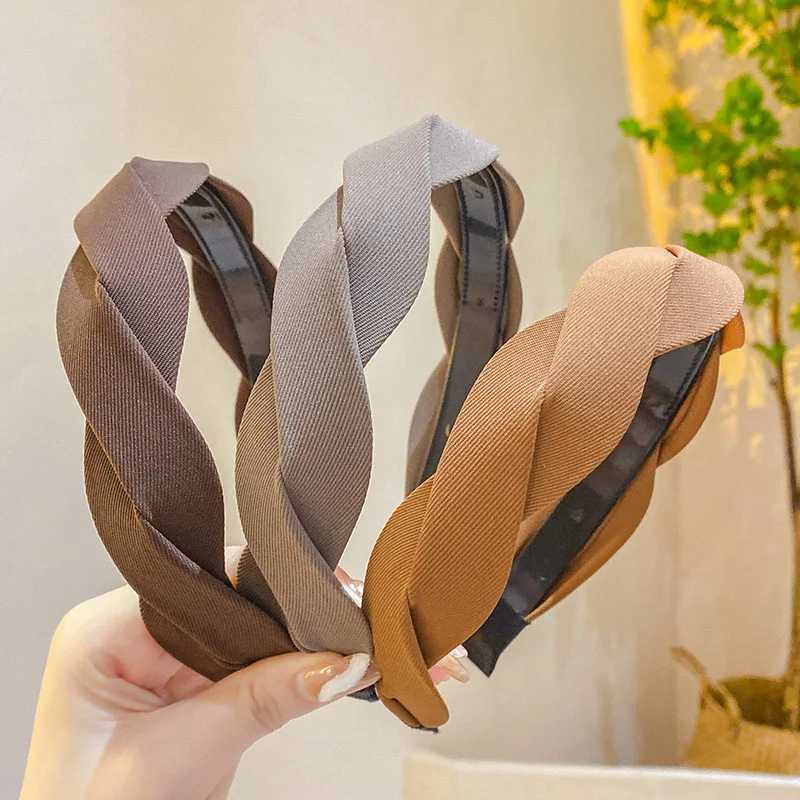 Retro wide edge Twist Headband for Women Elegant Wash Face Hair Band Fashion Girl Hair Accessories V251022