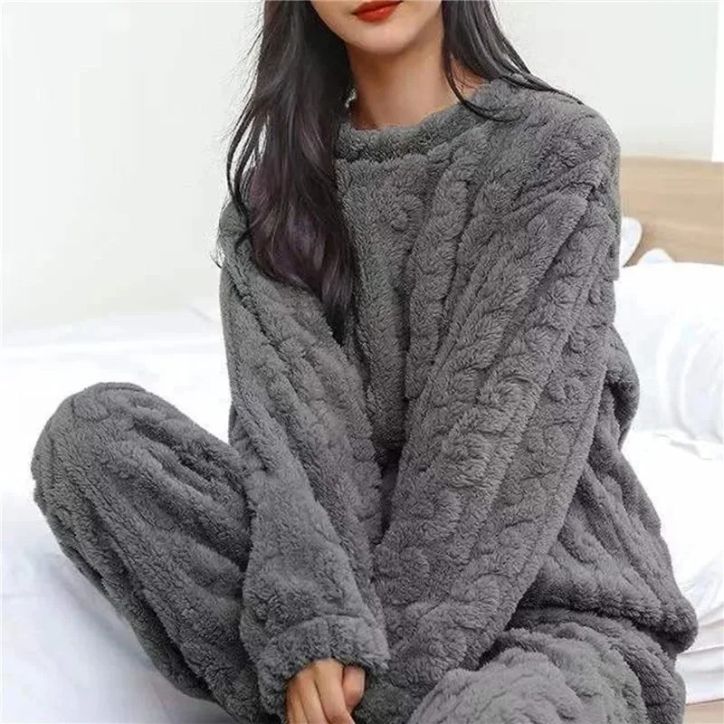 Soft Coral Velvet Jacquard Warm Pajama Set for Women Cozy Loungewear Outerwear for Winter Christmas Back to School Gift 251022