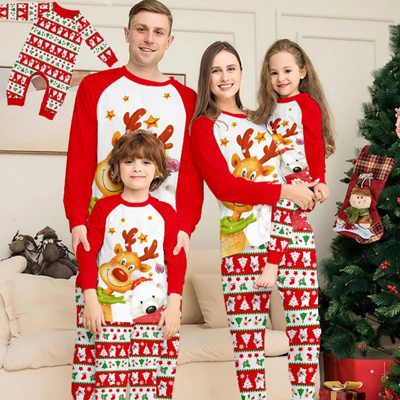 Christmas Family Matching Outfits Pajamas Clothing Sets Cartoon Print Mother Kid Baby Xmas Family Look Sleepwear Pyjamas 251021