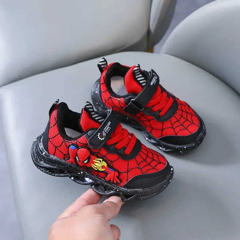 Disney LED Casual Sneakers Red Black For Spring Boys Spiderman Mesh Outdoor Shoes Children Lighted Nonslip Shoes Size 2130 H251022