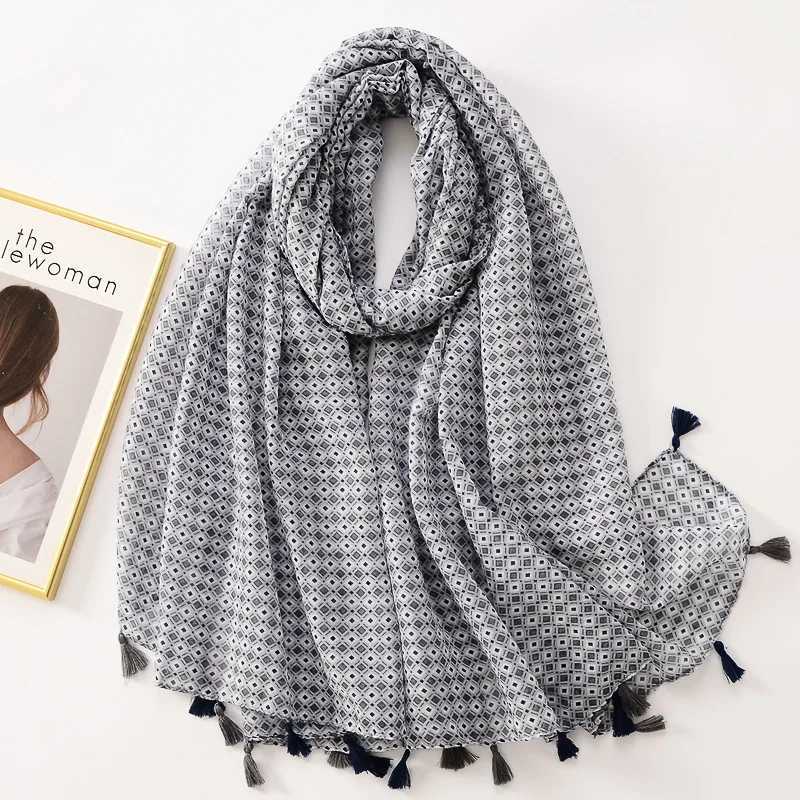 2023 Autumn Fashion Aztec Geometric Tassel Viscose Shawl Scarf Lady High Quality Wrap Stole Bufandas Muslim Hijab Sjaal J251118