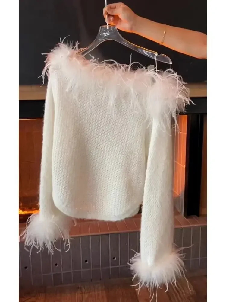 French Retro Soft Lazy Style Knitted Sweater Women Clothing Premium White Off Shoulder Feather Splicing White Sweater Pullovers 251016
