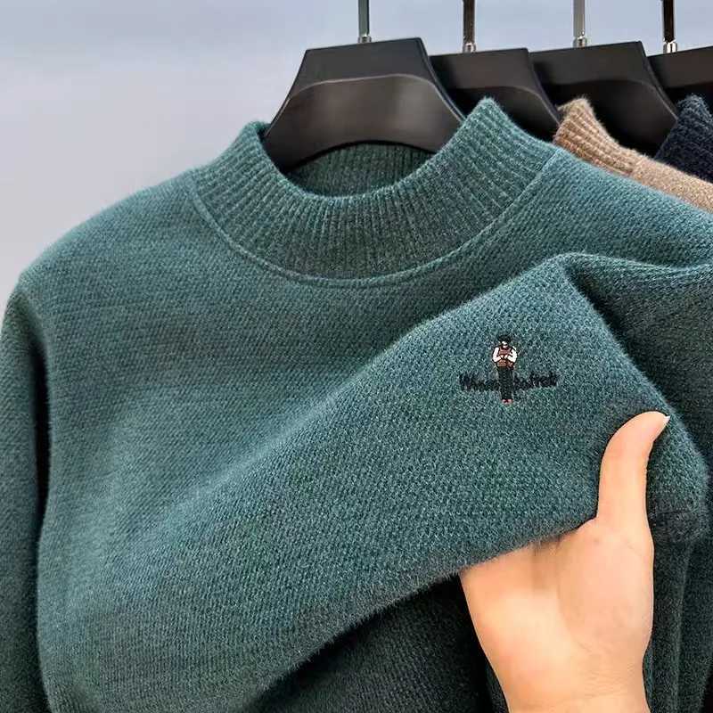 High quality mens round neck knitted sweater autumn winter fashionable cartoon exquisite embroidery design top warm pulloverXJ251022