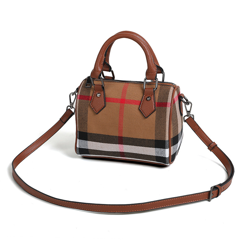 Designer free shipping Plaid tote bag women bag shoulder bag crossbody bag versatile large capacity handbag Cloudy white plain