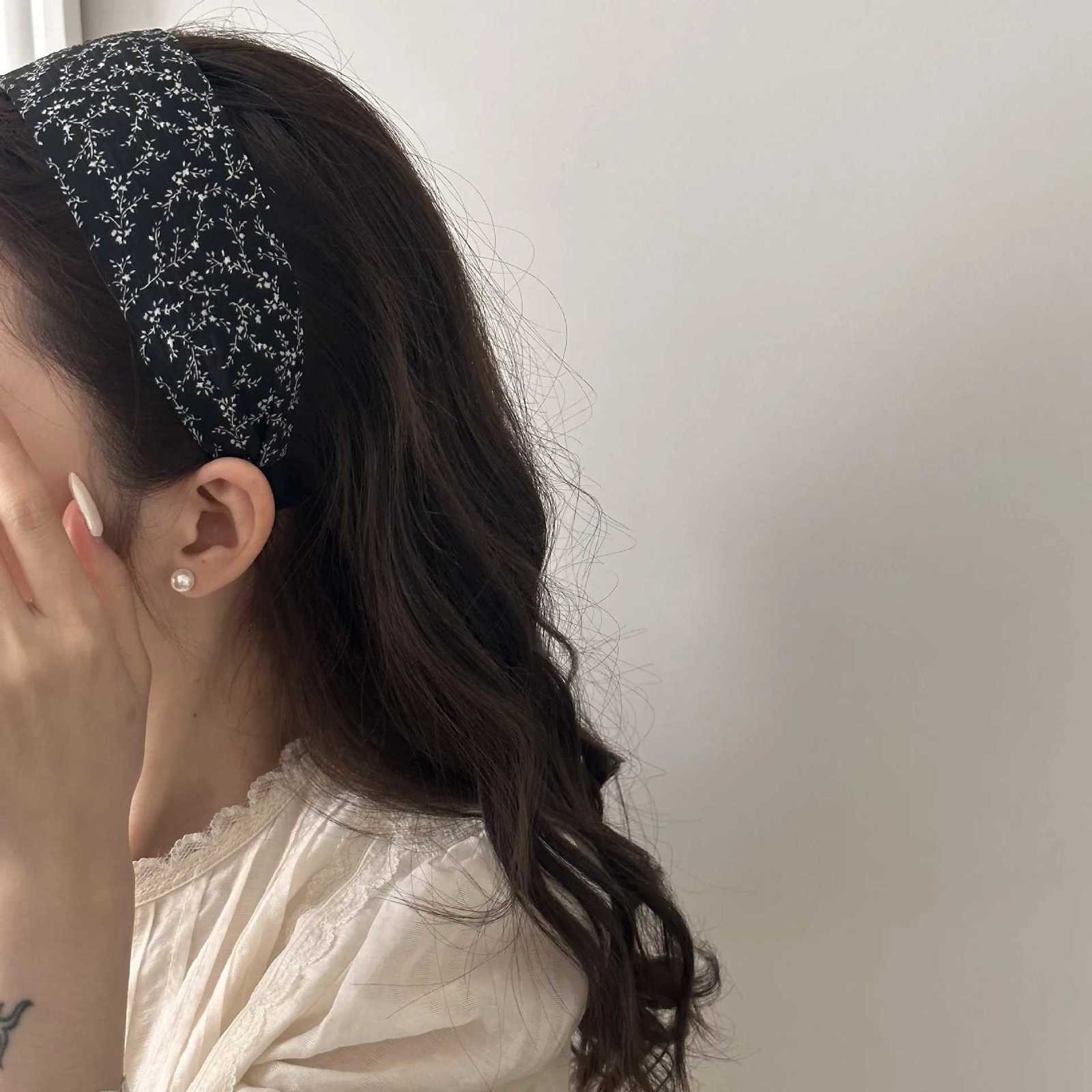 New Korea Elegant Cute Dot Wide Hairbands Headband Women Girl Gift Scrunchies Hair Head Hoop Band Accessories Headdress Headwear V251022