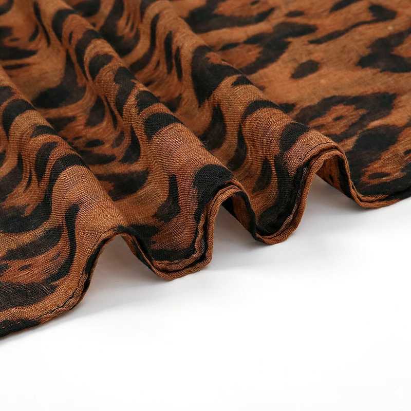 Trendy Leopard Print Cotton Shawl Wrap Woman Muslim Hijab Soft Thin Scarf Femme Headband Neckscarf 2024 Stoles J251118