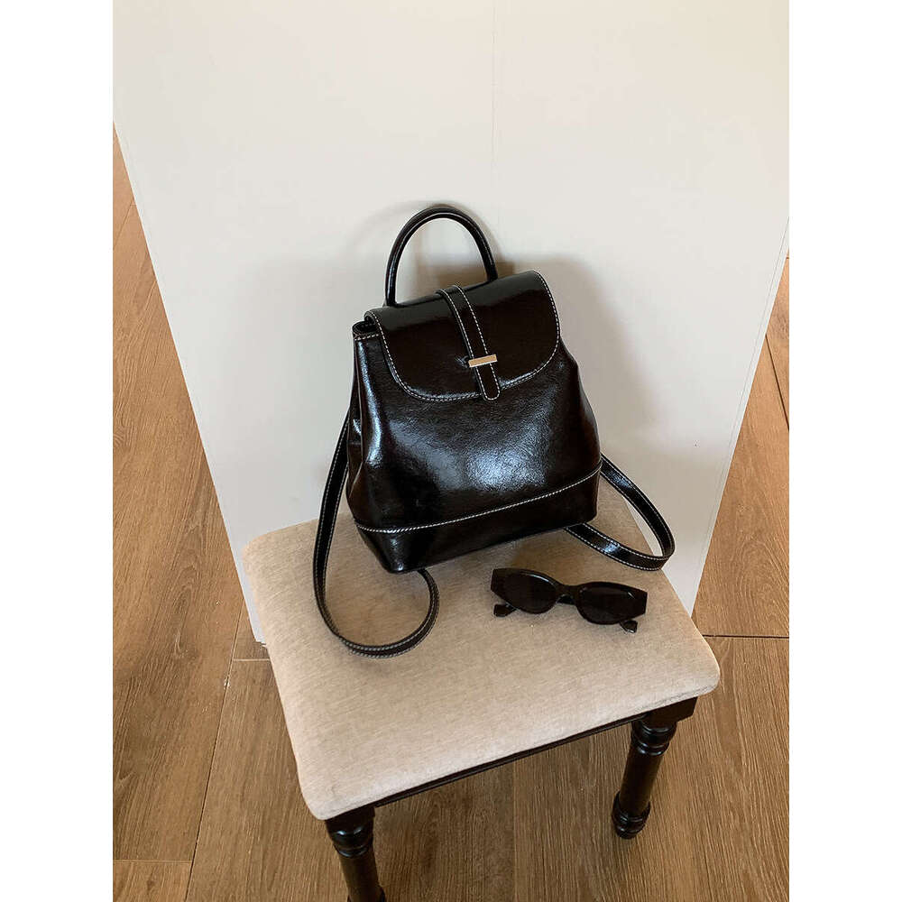 Women's Flap Niche Design College Student Bag PU Leather Versatile Daily Small Backpack Commuting Women B5