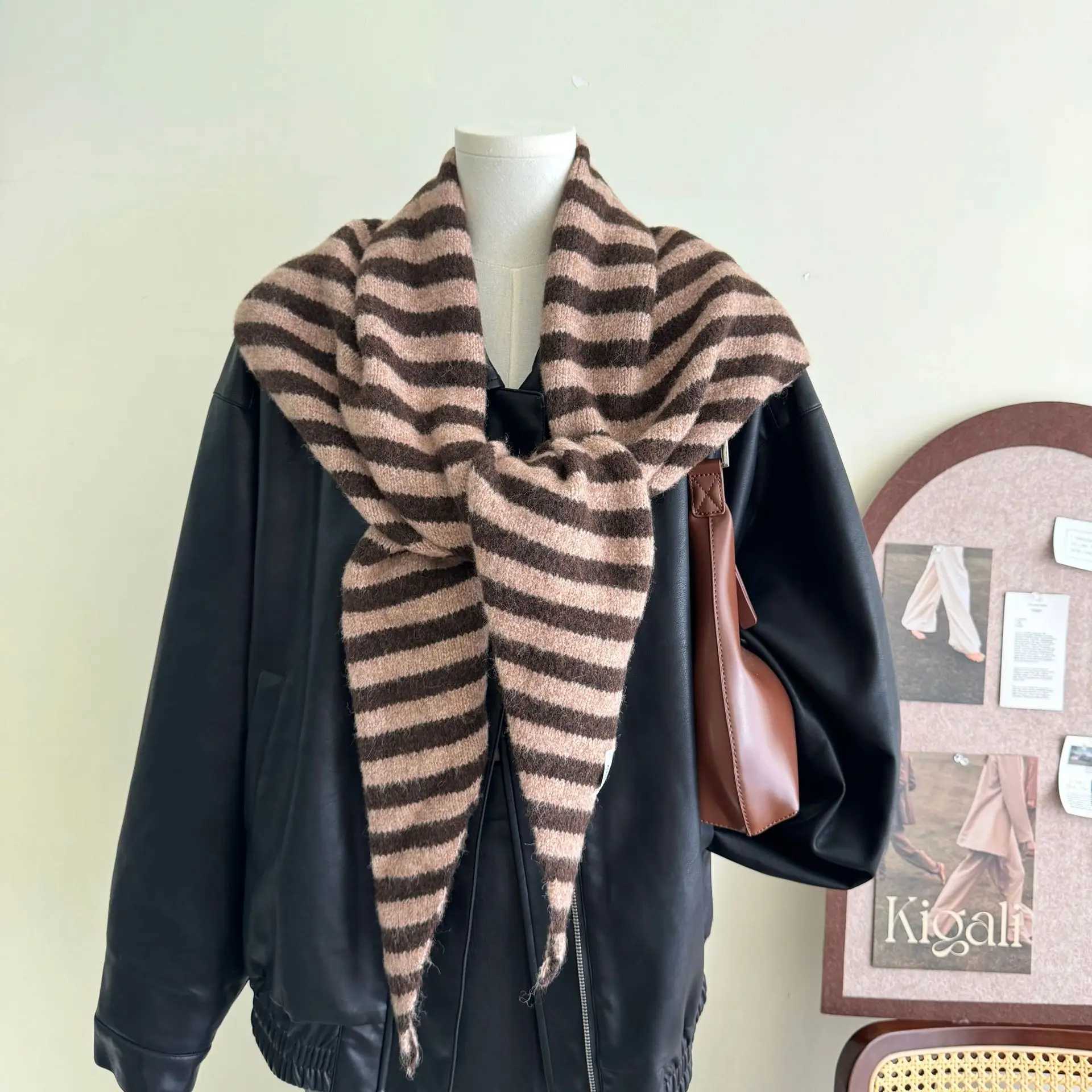 Women Wool Blend Knit Scarf Winter Warm Striped Triangle Neck Warmer Soft Lightweight for Coats Jackets Casual Outfits J2511181