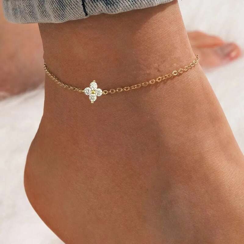Designer Anklets luxury Anklet for Women four-leaf clover Simple Temperamental Beach 1 zircon inlay 925 silver plated with 18K gold Festival gift
