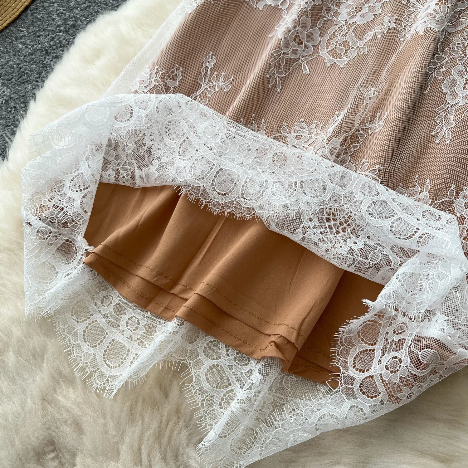 Chic Women TwoPiece Sets Vintage Threedimensional Floral Single Breasted Mesh Dress Vacation and High Street Straps Dress 251020