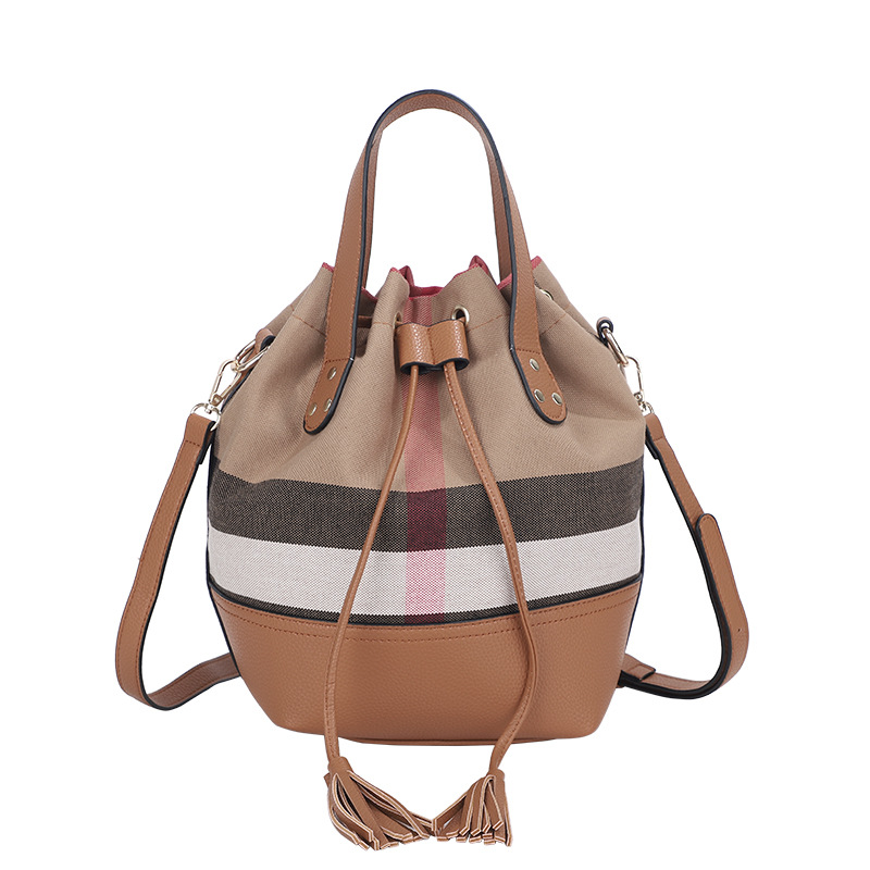 Designer free shipping Plaid tote bag women bag shoulder bag crossbody bag versatile large capacity handbag Stain-resistant white