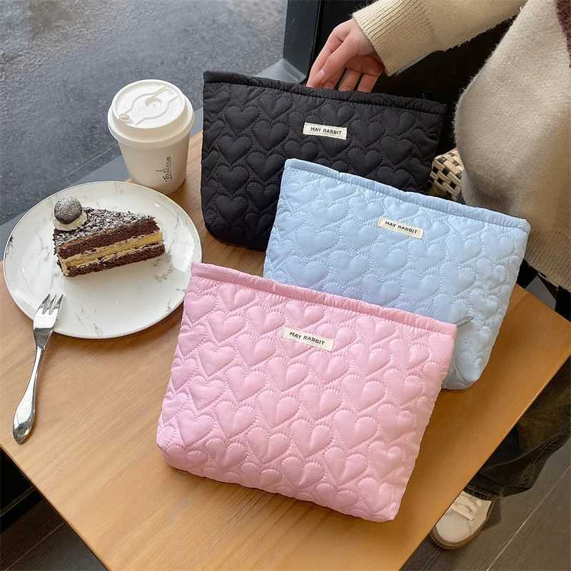 New Heart Pattern Women Makeup Bag Toiletries Cosmetic Organizer Zipper Bag Travel Wash Pouch Cosmetic Bag Female Make Up BagsW251021