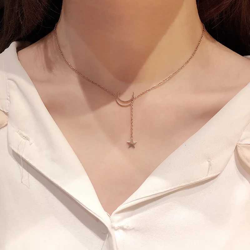 New Simple Moon Star Pendant Choker Necklace Simple Gold Color Alloy Charm Chain Collares Necklace For Women Party Jewelry V251022