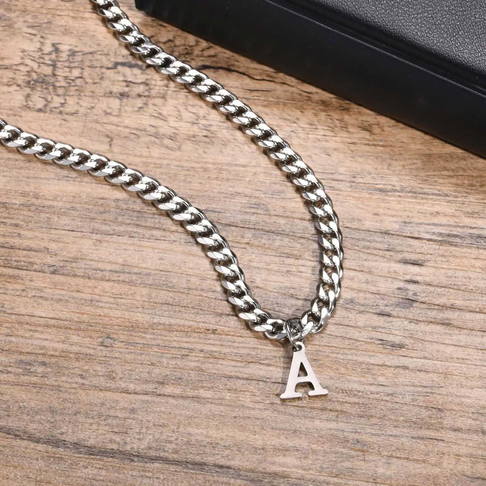 Initials Cuban Chain Necklaces for Men BoysWaterproof AZ 26 Alphabet Charm Pendant with 50cm197 Stainless Steel Chain Gifts V251022