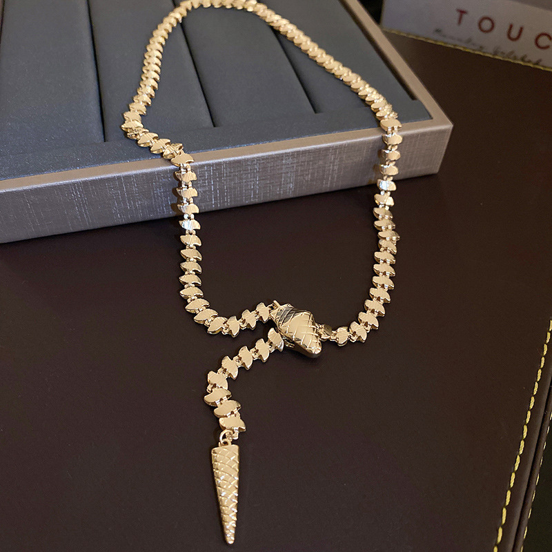 Real Gold Plated Light Minimalist Fashion Personality Clavicle Chain Versatile High-end Sense Necklace - view 6