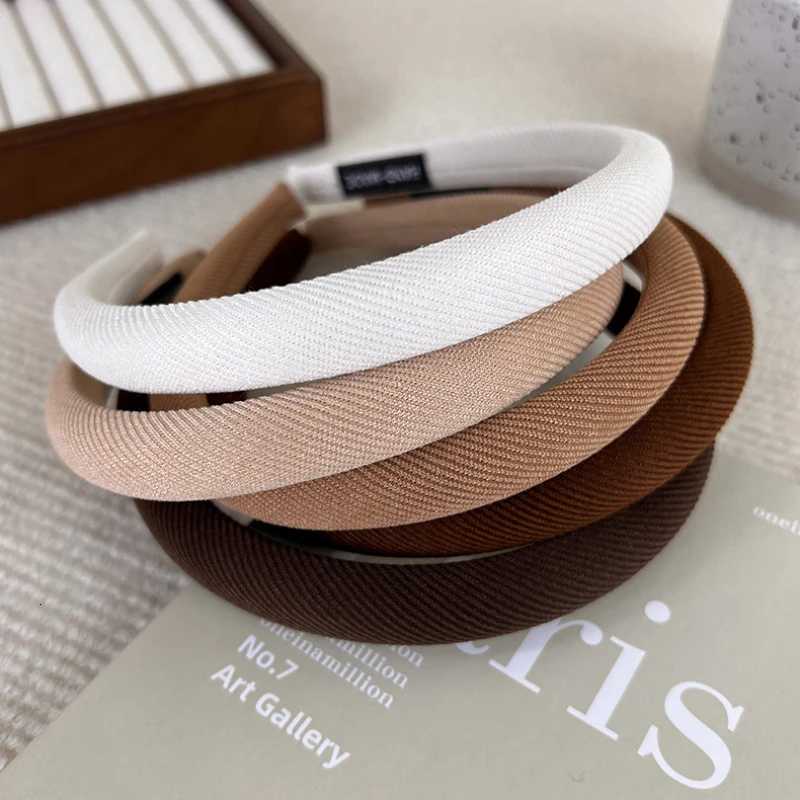 New Retro CoffeeColored Pinstriped Headbands Sponge Hair Band for Womans Girl Elegant Hair Hoop Lady Fashion Hair Accessories V251023