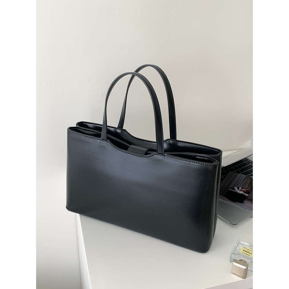 Korean Style Fashion Women's Tote Sturdy Three-Dimensional Large Capacity Office Handbag High-End Commuter Bag B5
