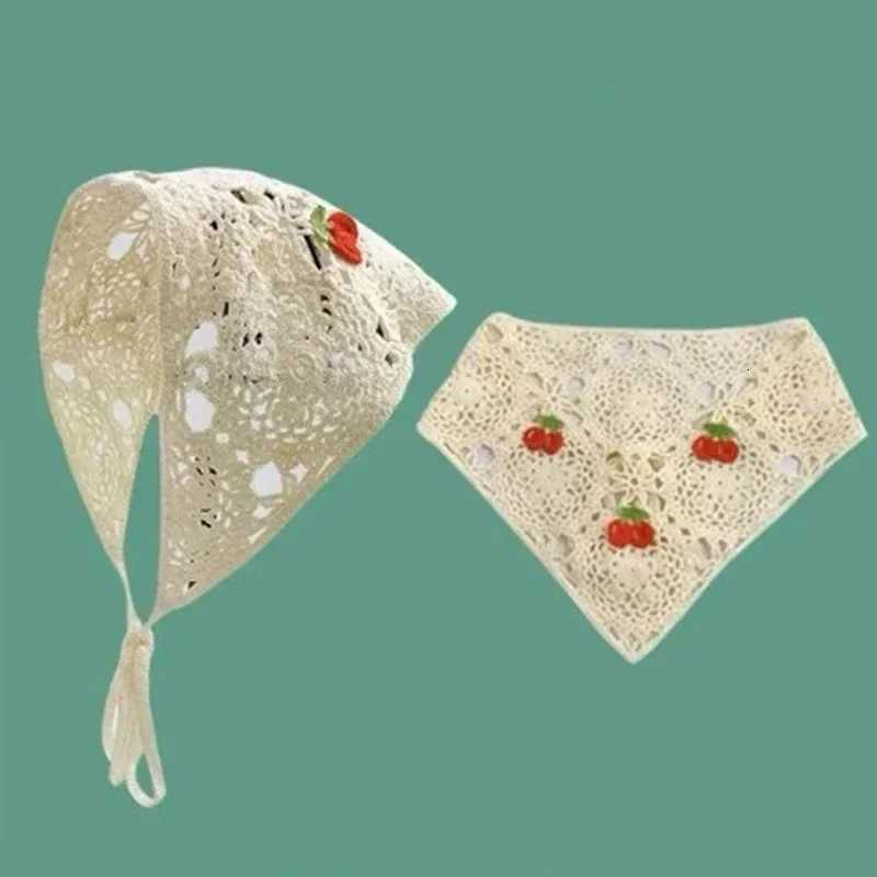 Korean Sweet Cute Strawberry Handmade Crochet Triangle Headband Towel Women Spring and Summer Travel Literary Photo Bandana V251022