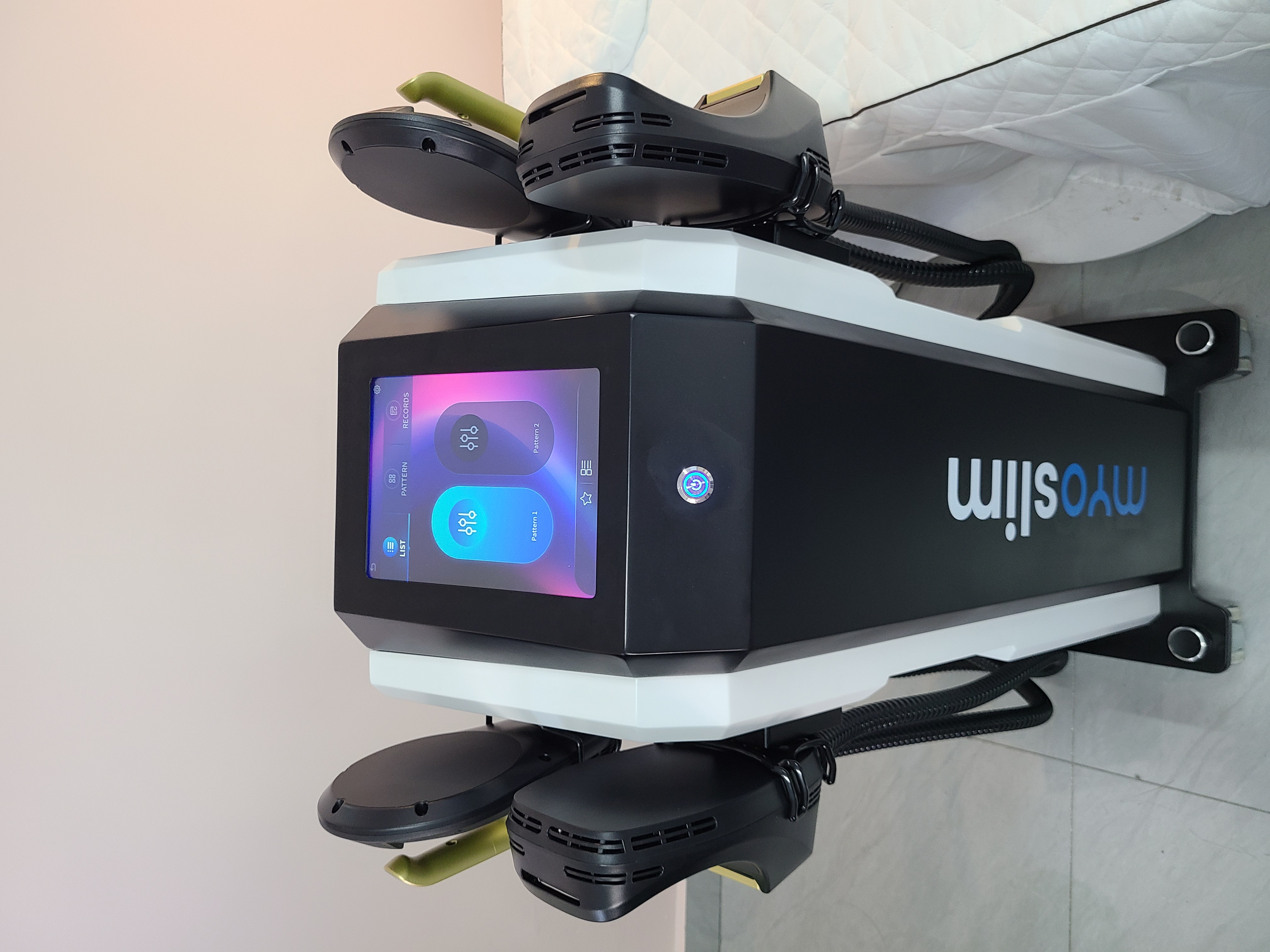 Professional HI-emt EMS Body Sculpting MYOSLIM 15Tesla 6500W Beauty Salon Equipment For Fat Reduction And Body Contouring Treatment