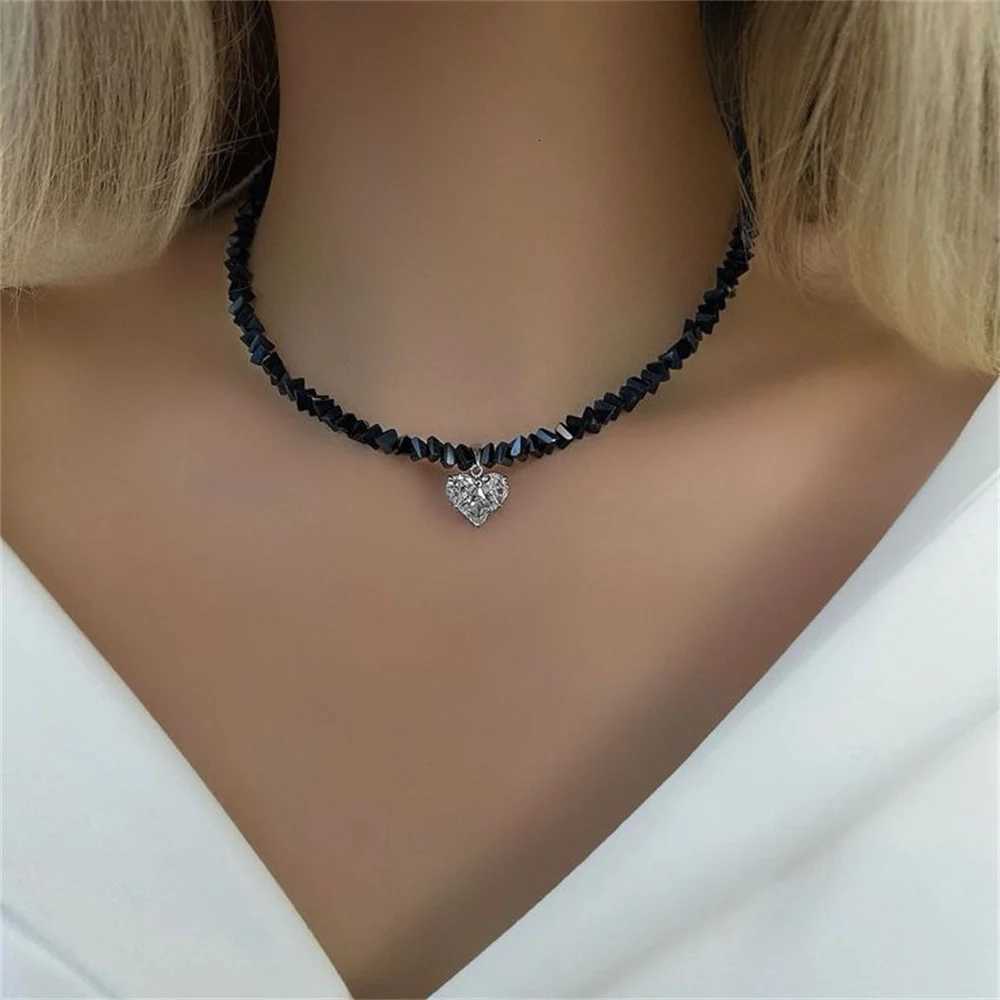 Fashion Vintage Sexy Zircon Heart Pendant Necklace For Women Female Boho Geometric Baroque Transparent Crystal Chain Jewelry V251022