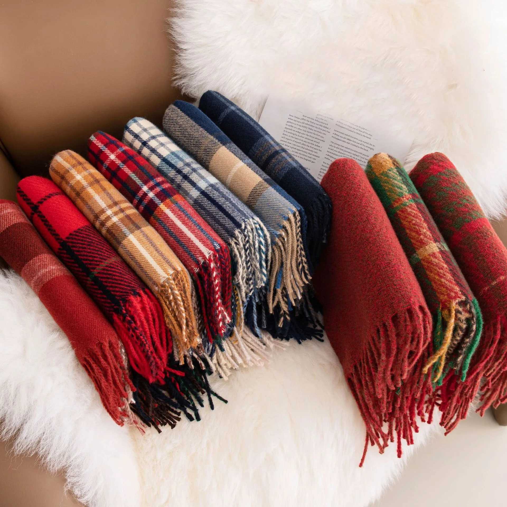 Womens Cashmere Feel Plaid Scarf Winter Warm Ankara Red Wrap Shawl For Women Fashion Christmas New Year Accessories J251022