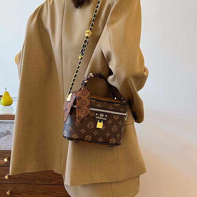 High Quality Designer Bag for Women Shoulder Makeup Bags Tote Bag Underarm Bag Leather Hot Style Crossbody Evening Handbag H260318