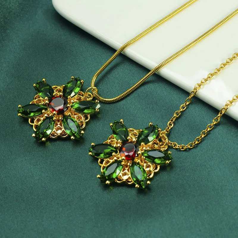 Valily Anastasia NecklaceTogether In Paris Emerald Stone Flower Necklace Lost Princess Inspired Pendant Necklace for Women V251022